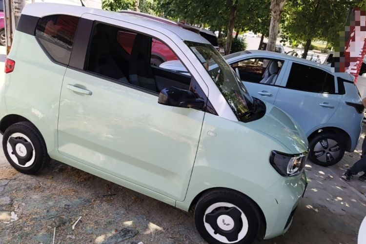 Used Wuling Hongguang MINIEV 2021 Macaron Premium Model – Lithium Iron Phosphate Front Right 45 Deg