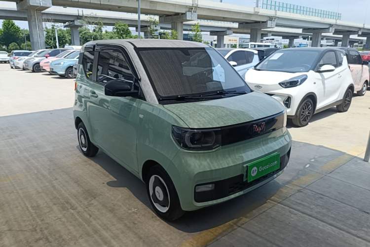 Used Wuling Hongguang MINIEV 2021 Macaron Fashion Model Lithium Iron Phosphate Front Right 45 Deg