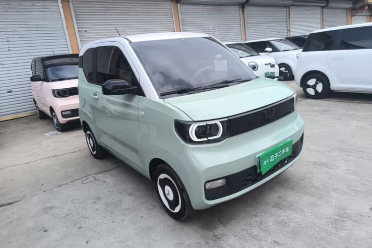 Used Wuling Hongguang MINIEV 2021 Macaron Fashion Model Lithium Iron Phosphate Front Right 45 Deg