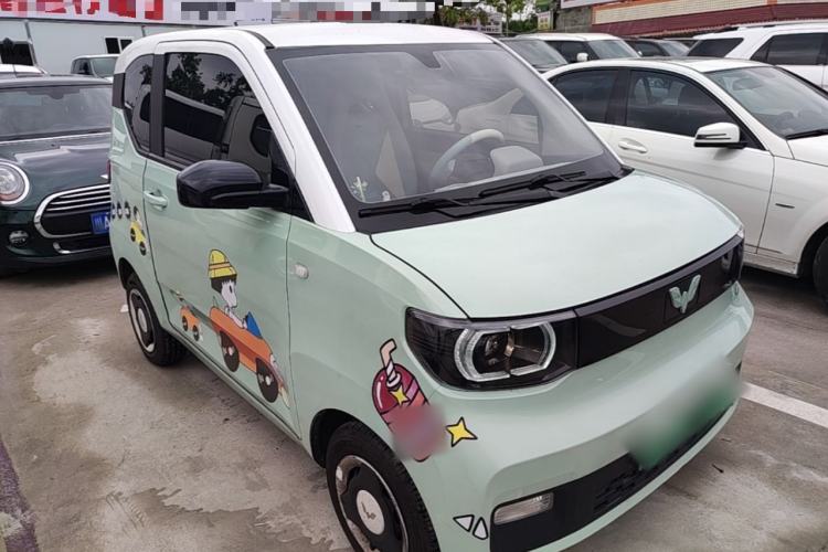 Used Wuling Hongguang MINIEV 2021 Macaron Sandwich Model 120 km Lithium Iron Phosphate Front Right 45 Deg