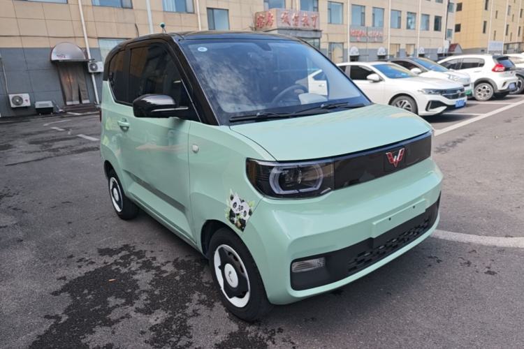 Used Wuling Hongguang MINIEV 2021 Macaron Fashion Model Lithium Iron Phosphate Front Right 45 Deg