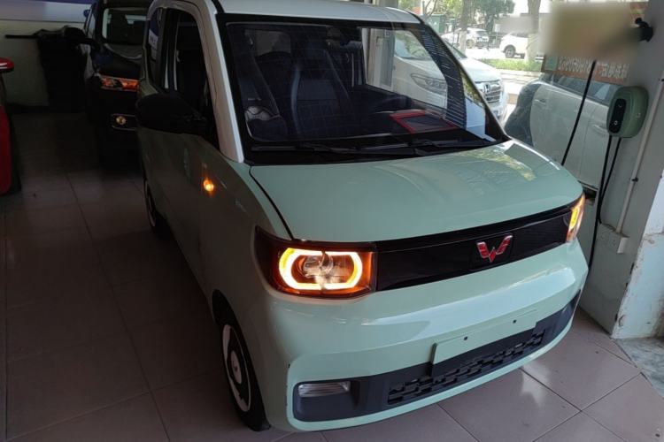 Used Wuling Hongguang MINIEV 2021 Macaron Premium Model – Lithium Iron Phosphate Front Right 45 Deg
