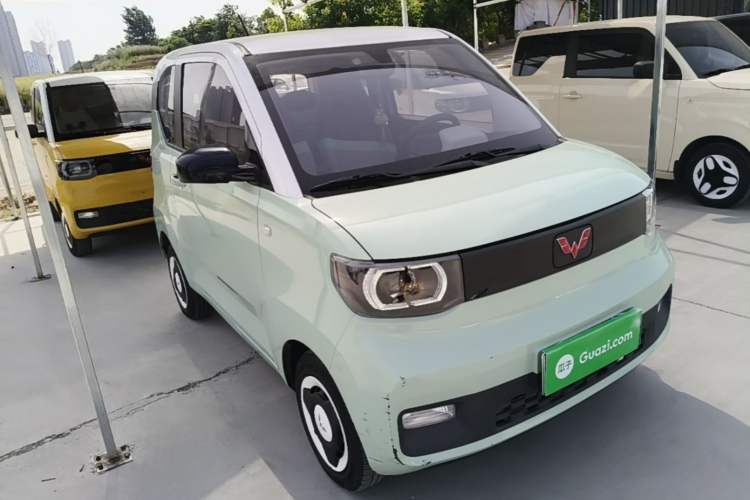Used Wuling Hongguang MINIEV 2021 Macaron Premium Model – Lithium Iron Phosphate Front Right 45 Deg