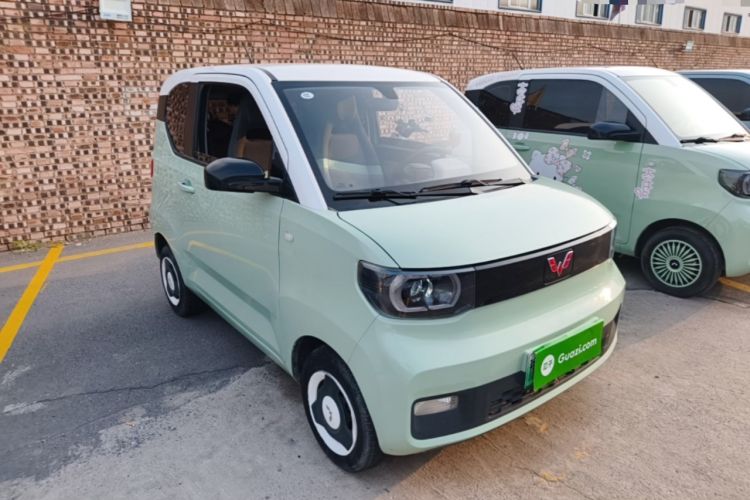 Used Wuling Hongguang MINIEV 2021 Macaron Fashion Model Lithium Iron Phosphate Front Right 45 Deg