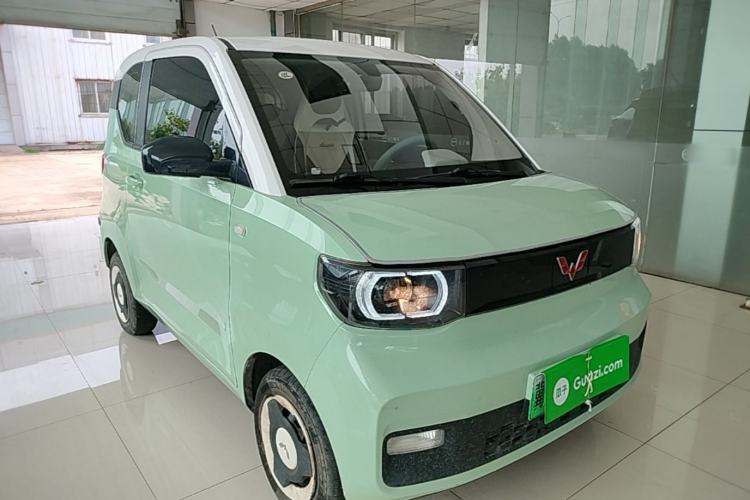 Used Wuling Hongguang MINIEV 2021 Macaron Fashion Model Lithium Iron Phosphate Front Right 45 Deg