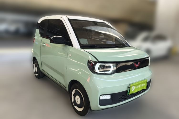 Used Wuling Hongguang MINIEV 2021 Macaron Sandwich Model 170 km Lithium Iron Phosphate Front Right 45 Deg
