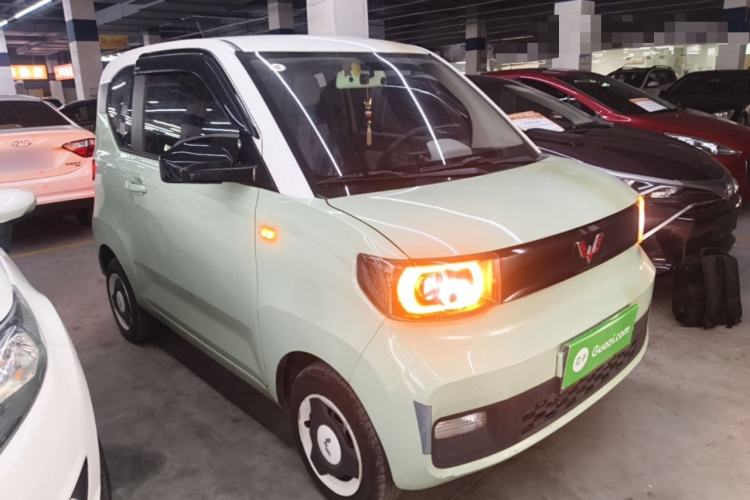 Used Wuling Hongguang MINIEV 2021 Macaron Fashion Model Lithium Iron Phosphate Front Right 45 Deg