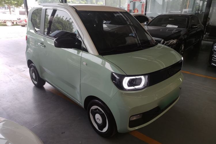 Used Wuling Hongguang MINIEV 2021 Macaron Premium Model – Lithium Iron Phosphate Front Right 45 Deg