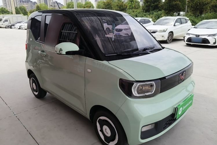 Used Wuling Hongguang MINIEV 2021 Macaron Fashion Model Lithium Iron Phosphate Front Right 45 Deg