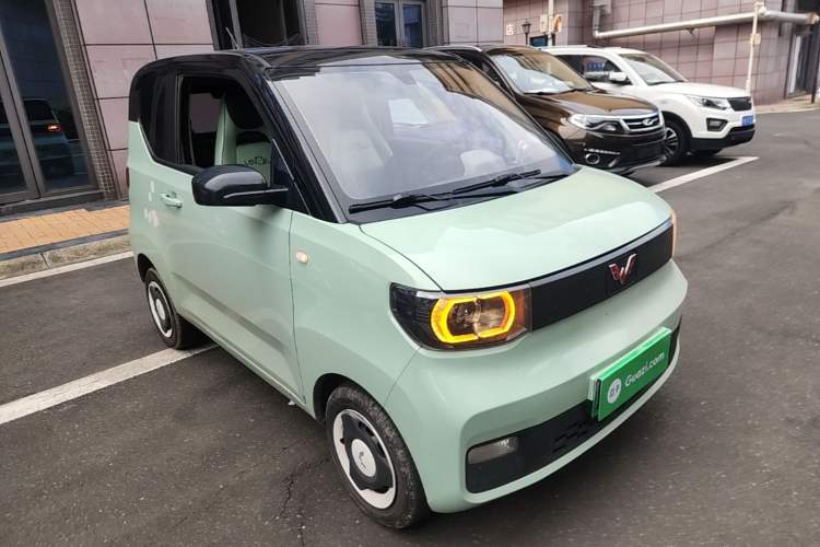 Used Wuling Hongguang MINIEV 2021 Macaron Premium Model – Lithium-NMC Front Right 45 Deg
