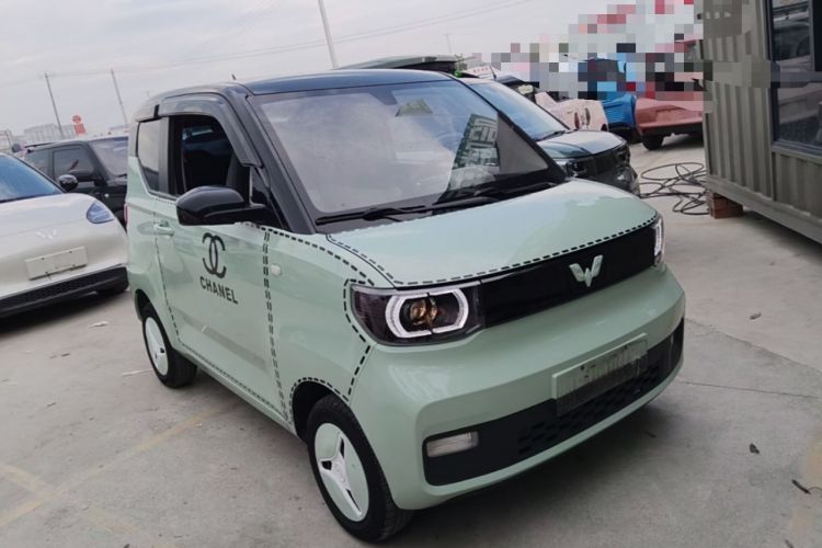 Used Wuling Hongguang MINIEV 2021 Macaron Fashion Model Lithium Iron Phosphate Front Right 45 Deg