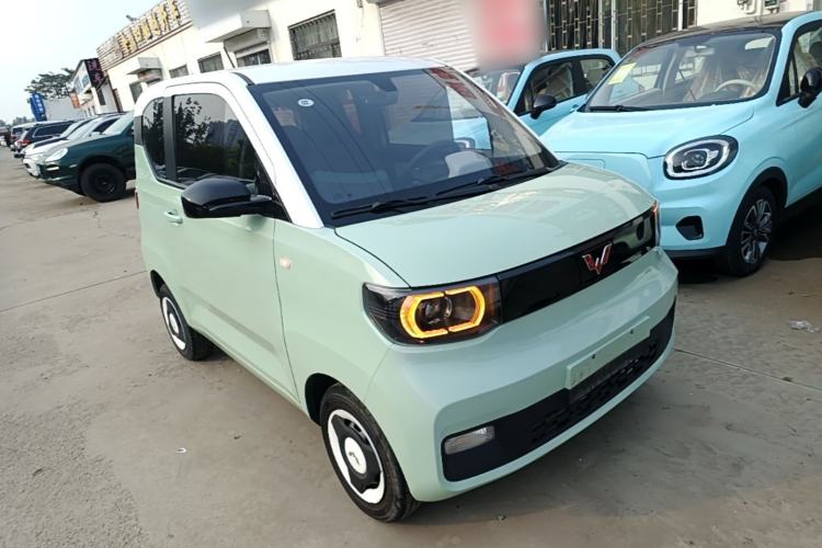 Used Wuling Hongguang MINIEV 2021 Macaron Fashion Model Lithium Iron Phosphate Front Right 45 Deg