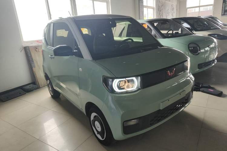 Used Wuling Hongguang MINIEV 2021 Macaron Premium Model – Lithium Iron Phosphate Front Right 45 Deg