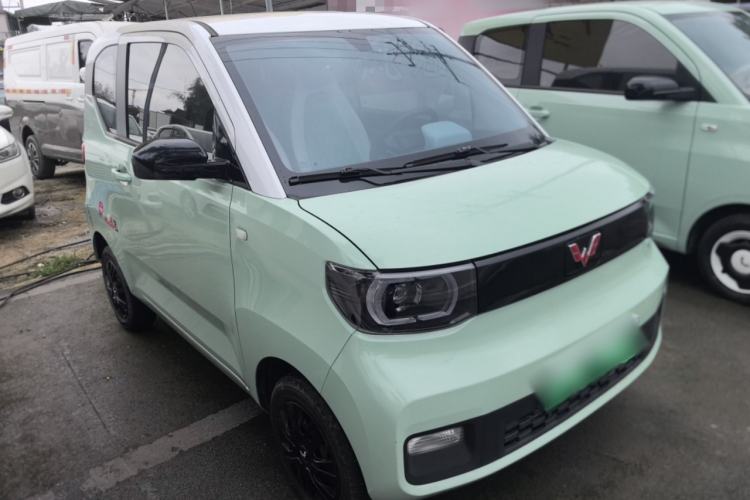 Used Wuling Hongguang MINIEV 2021 Macaron Fashion Model Lithium Iron Phosphate Front Right 45 Deg