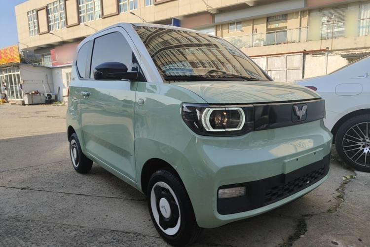 Used Wuling Hongguang MINIEV 2021 Macaron Fashion Model Lithium Iron Phosphate Front Right 45 Deg