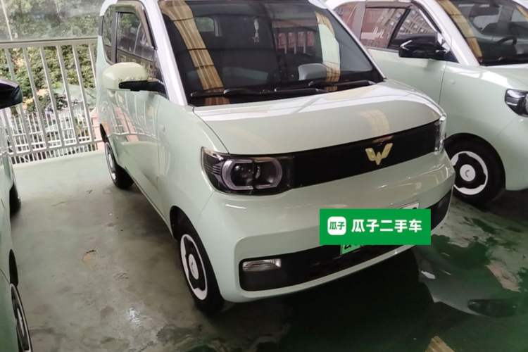 Used Wuling Hongguang MINIEV 2021 Macaron Fashion Model Lithium Iron Phosphate Front Right 45 Deg