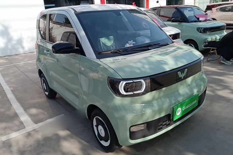 Used Wuling Hongguang MINIEV 2021 Macaron Fashion Model Lithium Iron Phosphate Front Right 45 Deg
