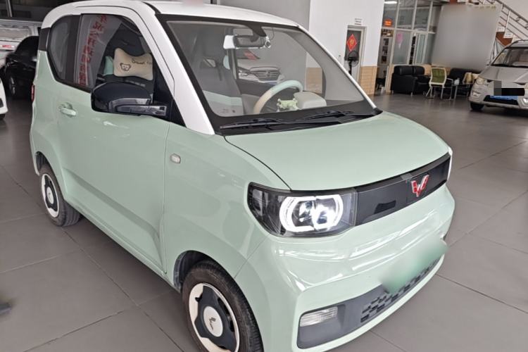 Used Wuling Hongguang MINIEV 2021 Macaron Fashion Model Lithium Iron Phosphate Front Right 45 Deg