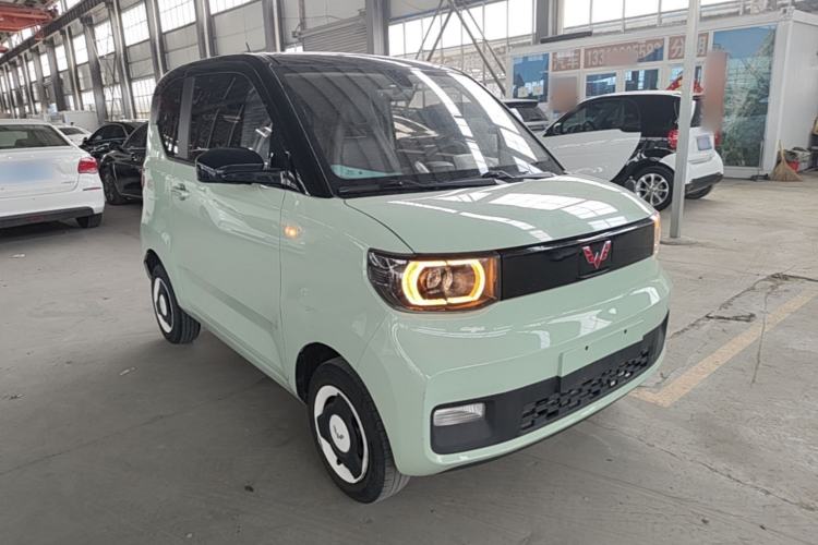 Used Wuling Hongguang MINIEV 2021 Macaron Fashion Model Lithium Iron Phosphate Front Right 45 Deg