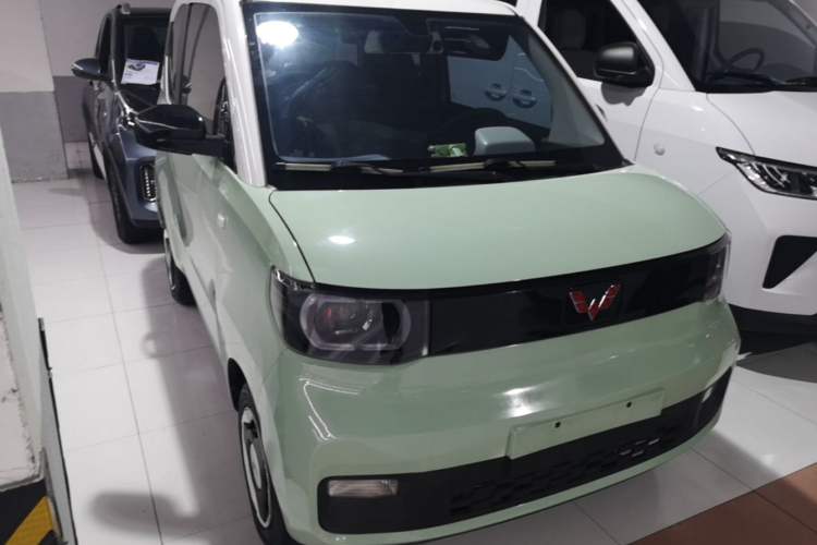 Used Wuling Hongguang MINIEV 2021 Macaron Premium Model – Lithium Iron Phosphate Front Right 45 Deg