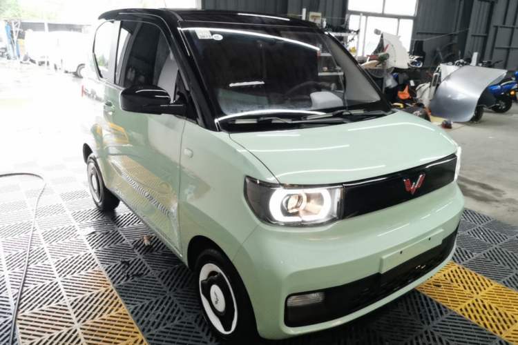 Used Wuling Hongguang MINIEV 2021 Macaron Premium Model – Lithium-NMC Front Right 45 Deg