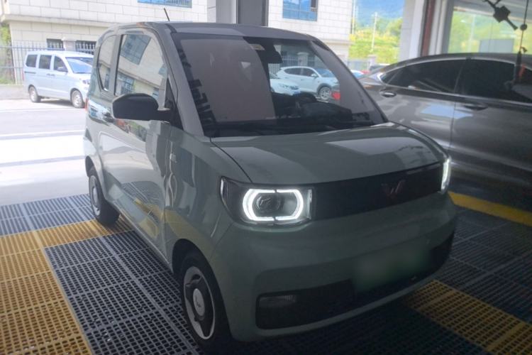 Used Wuling Hongguang MINIEV 2021 Macaron Premium Model – Lithium-NMC Front Right 45 Deg