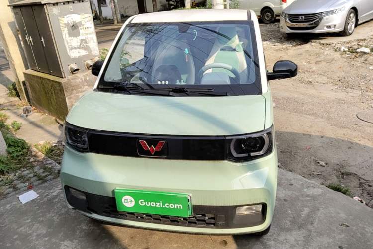 Used Wuling Hongguang MINIEV 2021 Macaron Fashion Model Lithium Iron Phosphate Front