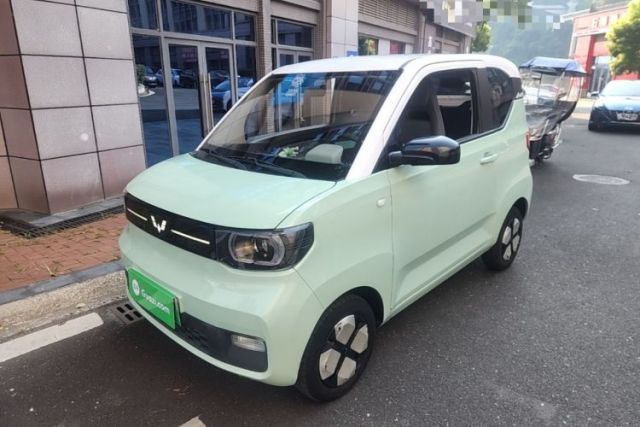 Ojetý Wuling Hongguang MINIEV 2021 Macaron Premium Model – Lithium-NMC