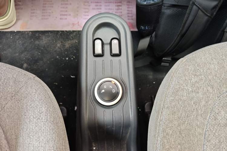 Used Wuling Hongguang MINIEV 2021 Macaron Premium Model – Lithium-NMC Gear Lever