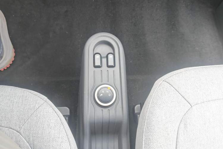 Used Wuling Hongguang MINIEV 2021 Macaron Premium Model – Lithium Iron Phosphate Gear Lever