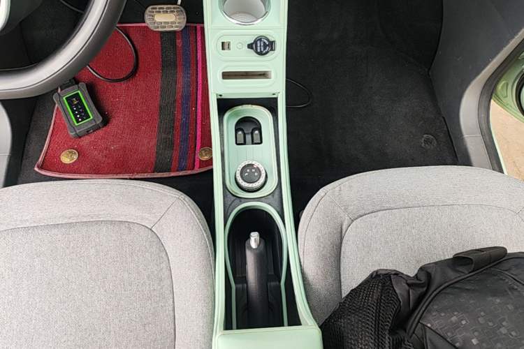 Used Wuling Hongguang MINIEV 2021 Macaron Premium Model – Lithium-NMC Gear Lever