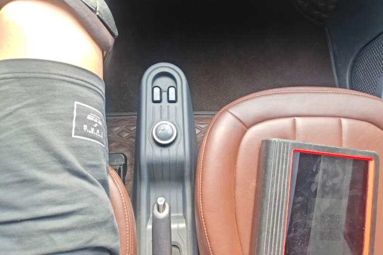 Used Wuling Hongguang MINIEV 2021 Macaron Premium Model – Lithium Iron Phosphate Gear Lever