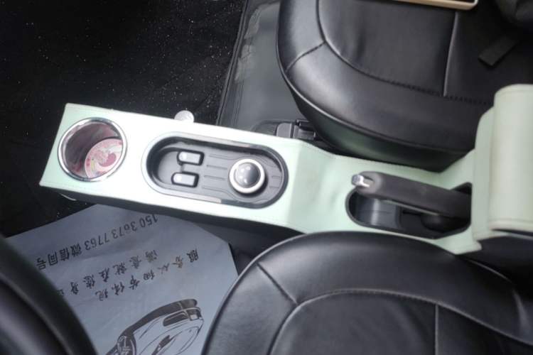 Used Wuling Hongguang MINIEV 2021 Macaron Premium Model – Lithium Iron Phosphate Gear Lever