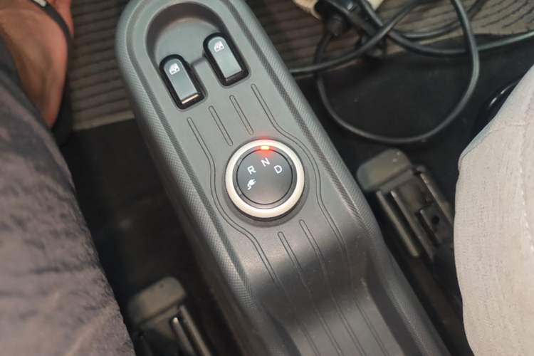 Used Wuling Hongguang MINIEV 2021 Macaron Premium Model – Lithium Iron Phosphate Gear Lever