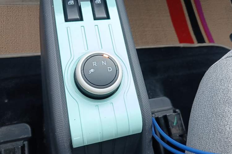 Used Wuling Hongguang MINIEV 2021 Macaron Premium Model – Lithium-NMC Gear Lever