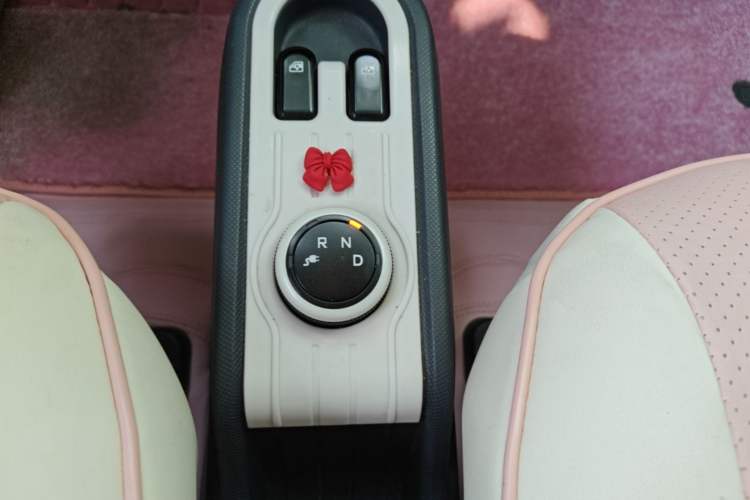 Used Wuling Hongguang MINIEV 2021 Macaron Premium Model – Lithium Iron Phosphate Gear Lever