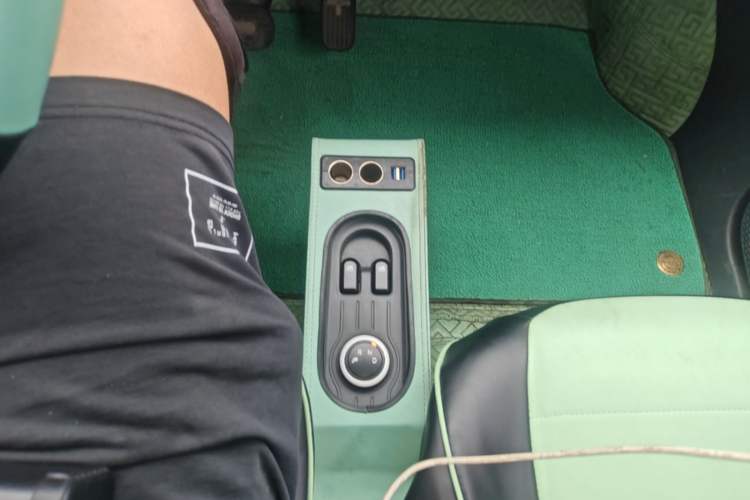 Used Wuling Hongguang MINIEV 2021 Macaron Premium Model – Lithium Iron Phosphate Gear Lever