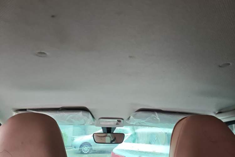 Used Wuling Hongguang MINIEV 2021 Macaron Premium Model – Lithium Iron Phosphate Headliner