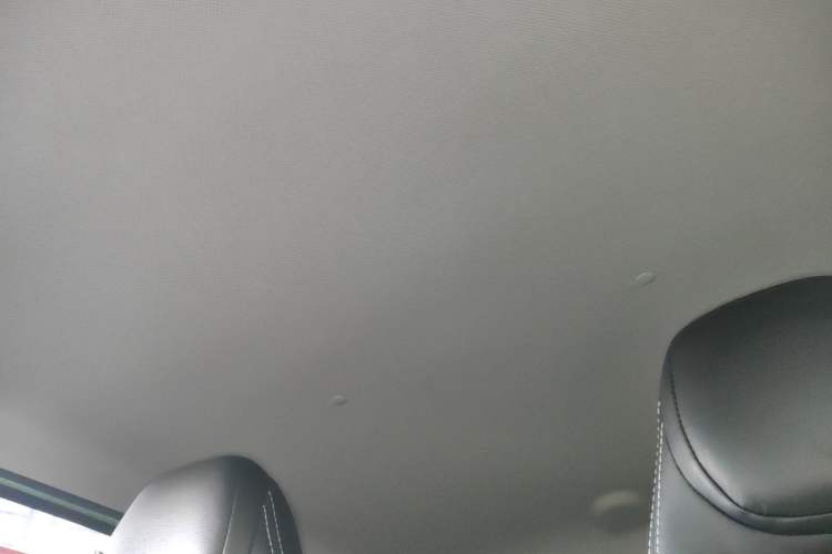 Used Wuling Hongguang MINIEV 2021 Macaron Premium Model – Lithium Iron Phosphate Headliner