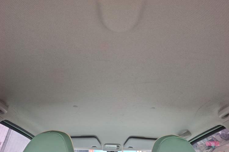 Used Wuling Hongguang MINIEV 2021 Macaron Fashion Model Lithium Iron Phosphate Headliner