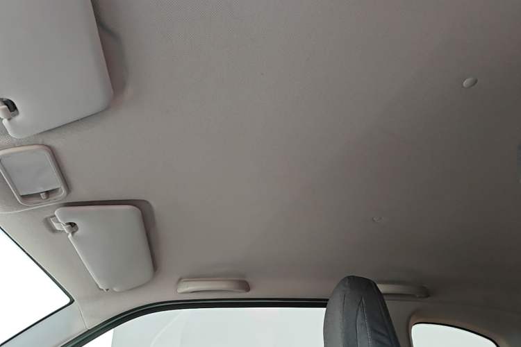 Used Wuling Hongguang MINIEV 2021 Macaron Fashion Model Lithium Iron Phosphate Headliner