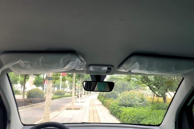 Used Wuling Hongguang MINIEV 2021 Macaron Premium Model – Lithium Iron Phosphate Headliner