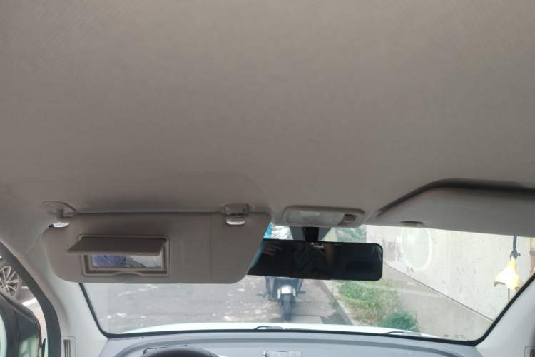 Used Wuling Hongguang MINIEV 2021 Macaron Premium Model – Lithium Iron Phosphate Headliner