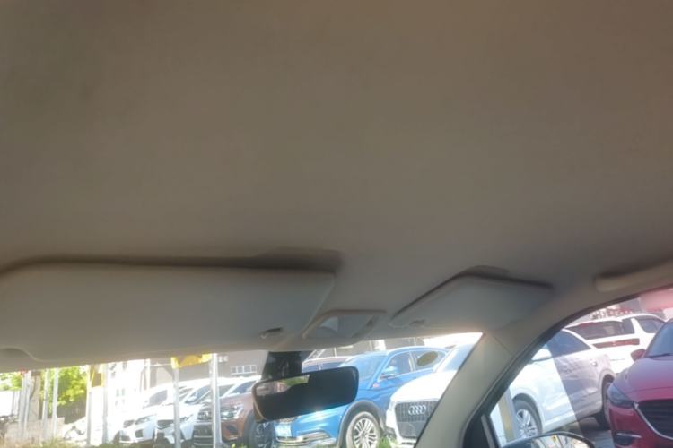 Used Wuling Hongguang MINIEV 2021 Macaron Premium Model – Lithium Iron Phosphate Headliner