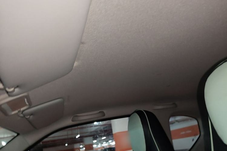 Used Wuling Hongguang MINIEV 2021 Macaron Sandwich Model 170 km Lithium Iron Phosphate Headliner