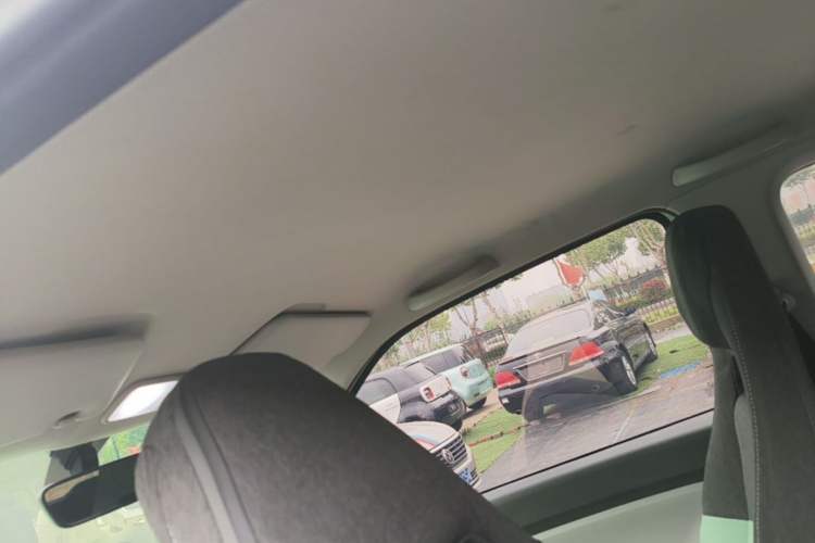 Used Wuling Hongguang MINIEV 2021 Macaron Premium Model – Lithium Iron Phosphate Headliner