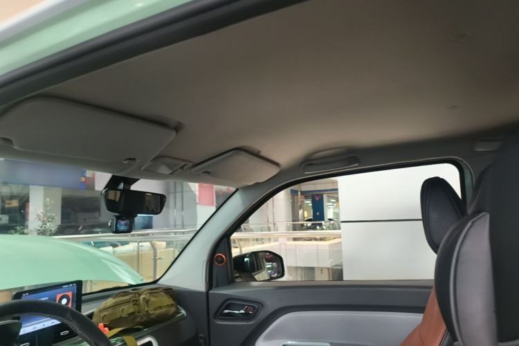 Used Wuling Hongguang MINIEV 2021 Macaron Premium Model – Lithium Iron Phosphate Headliner