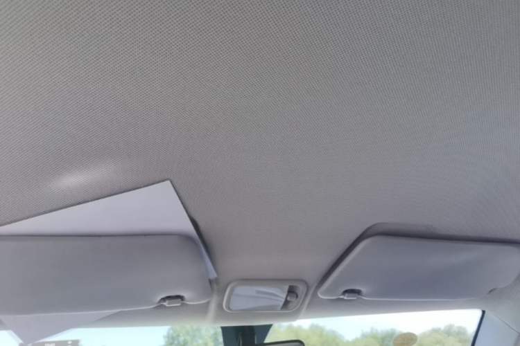 Used Wuling Hongguang MINIEV 2021 Macaron Premium Model – Lithium Iron Phosphate Headliner
