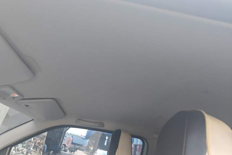Used Wuling Hongguang MINIEV 2021 Macaron Premium Model – Lithium Iron Phosphate Headliner