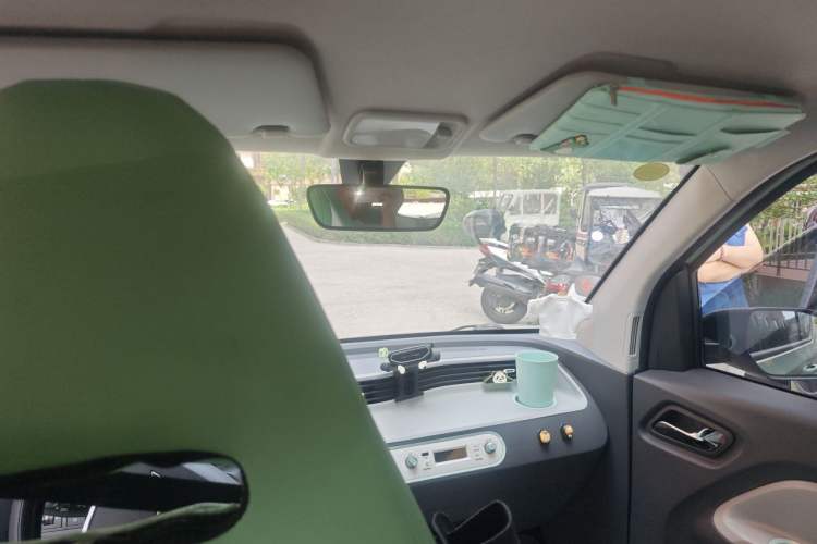 Used Wuling Hongguang MINIEV 2021 Macaron Premium Model – Lithium Iron Phosphate Headliner
